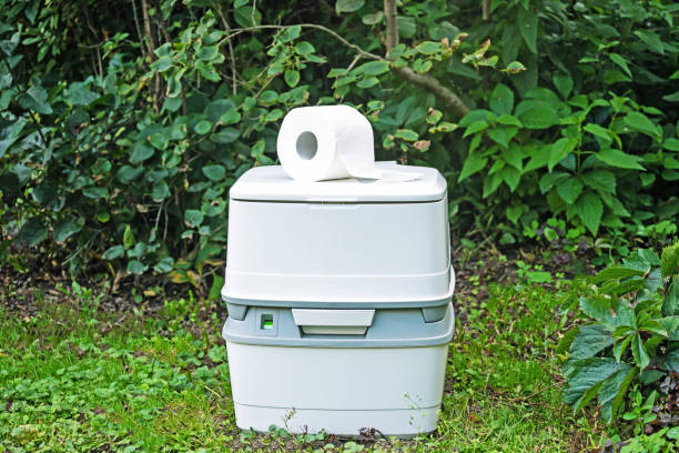 Portable Toilet Options We Offer in Harper Woods, MI