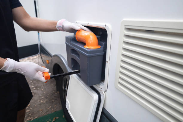 Portable restroom solutions in Harper Woods, MI